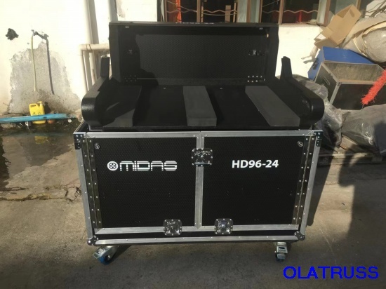 Midas HD96-24 lifting mixer case