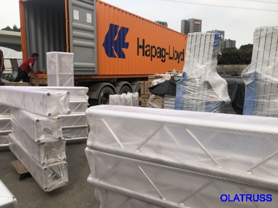 Load S290 and B450 truss in OLATRUSS factory