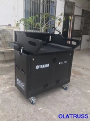 Yamaha CL3 lifting mixer case